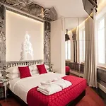 Panzió Teatro Boutique & 3*