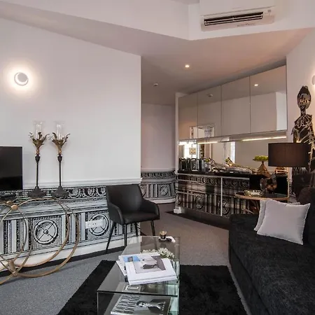 Teatro Boutique Rooms&suites Couette-café