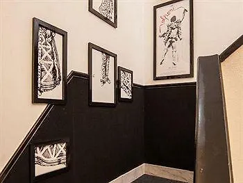 Teatro Boutique & Lissabon