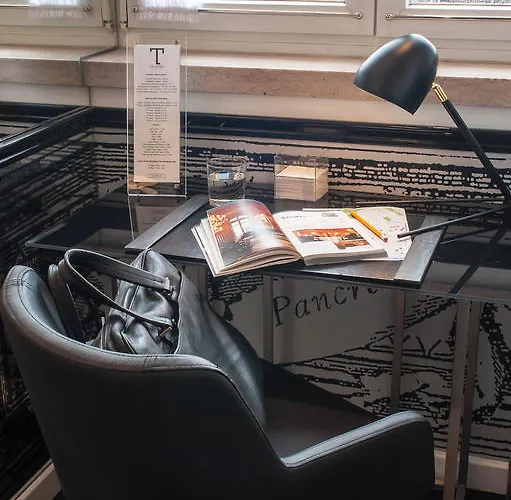 Alojamento de Acomodação e Pequeno-almoço Teatro Boutique & 3*